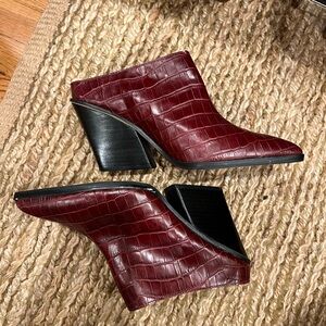 Dolce Vita Size 9.5, pointed toe boots, NEVER BEEN WORN